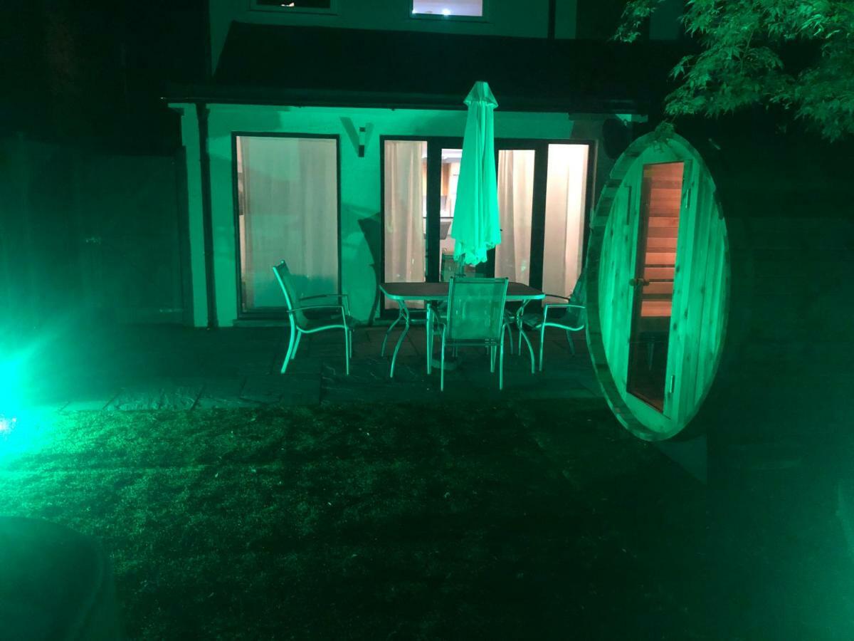 Bournemouth Hot Tub & Sauna Holiday Let Exterior foto